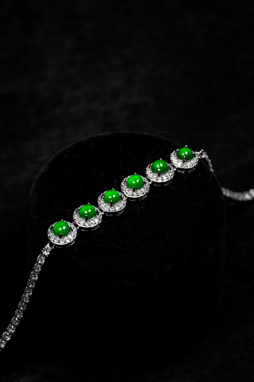 925 Silver Jadeite Bracelet with Oval Cabochons (Overall Dimensions: 150mm x 6.9mm x 4.7mm)