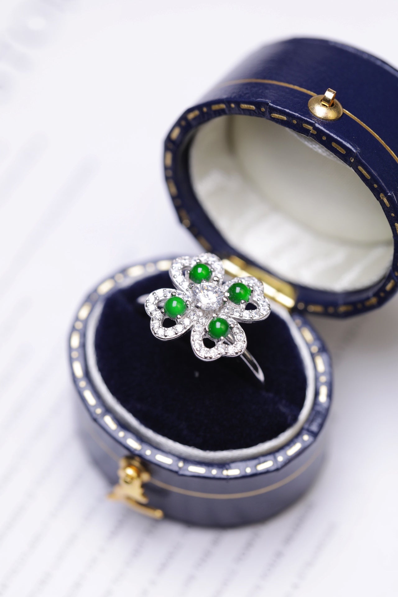 925 Silver Spinning Flower Jadeite Ring (Overall Dimensions: 14mm x 14mm x 6.3mm)