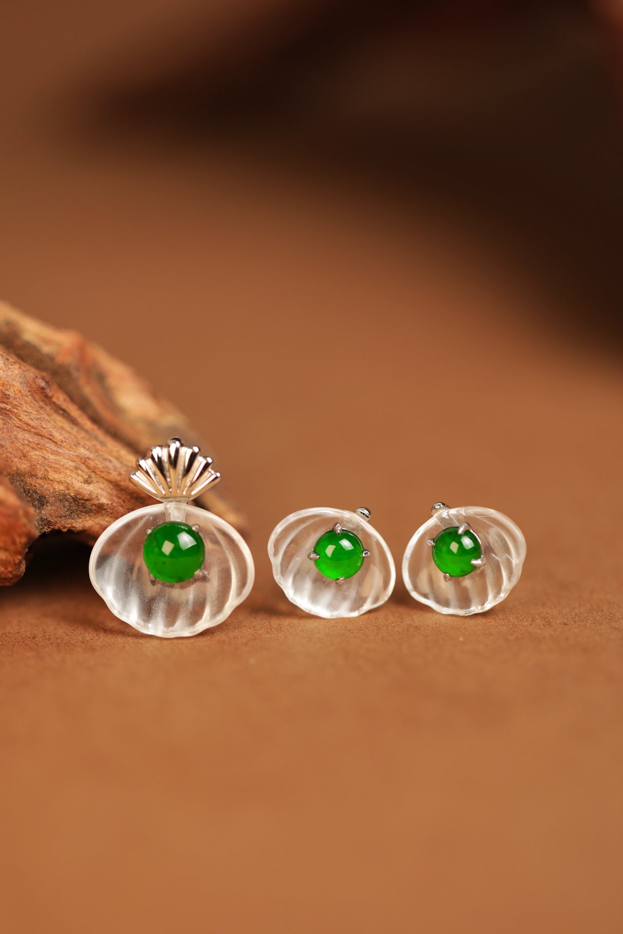 925 Silver Mother-of-Pearl and Jadeite Pendant and Stud Earring Set