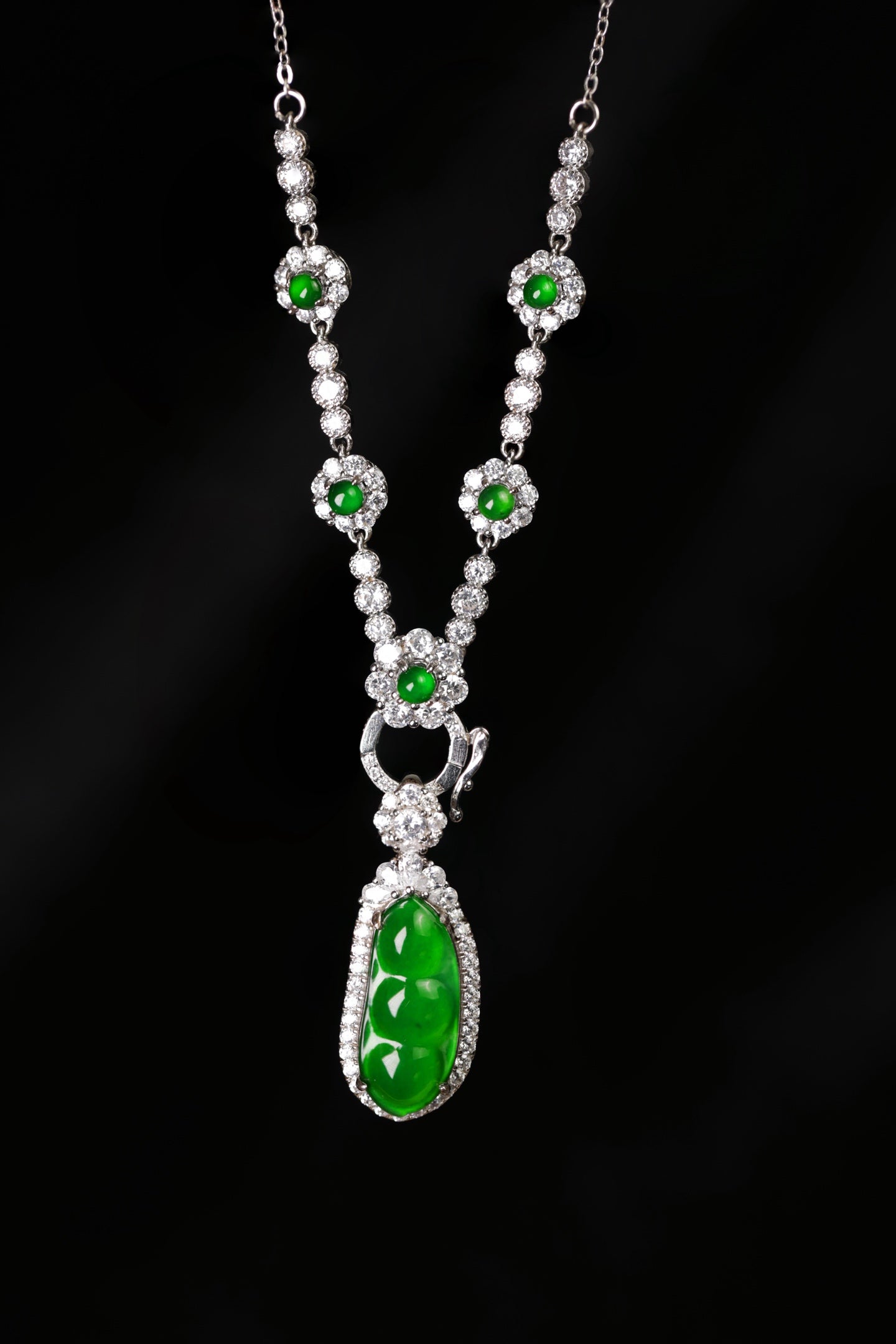925 Silver and Jade "Lucky Bean" Necklace Set