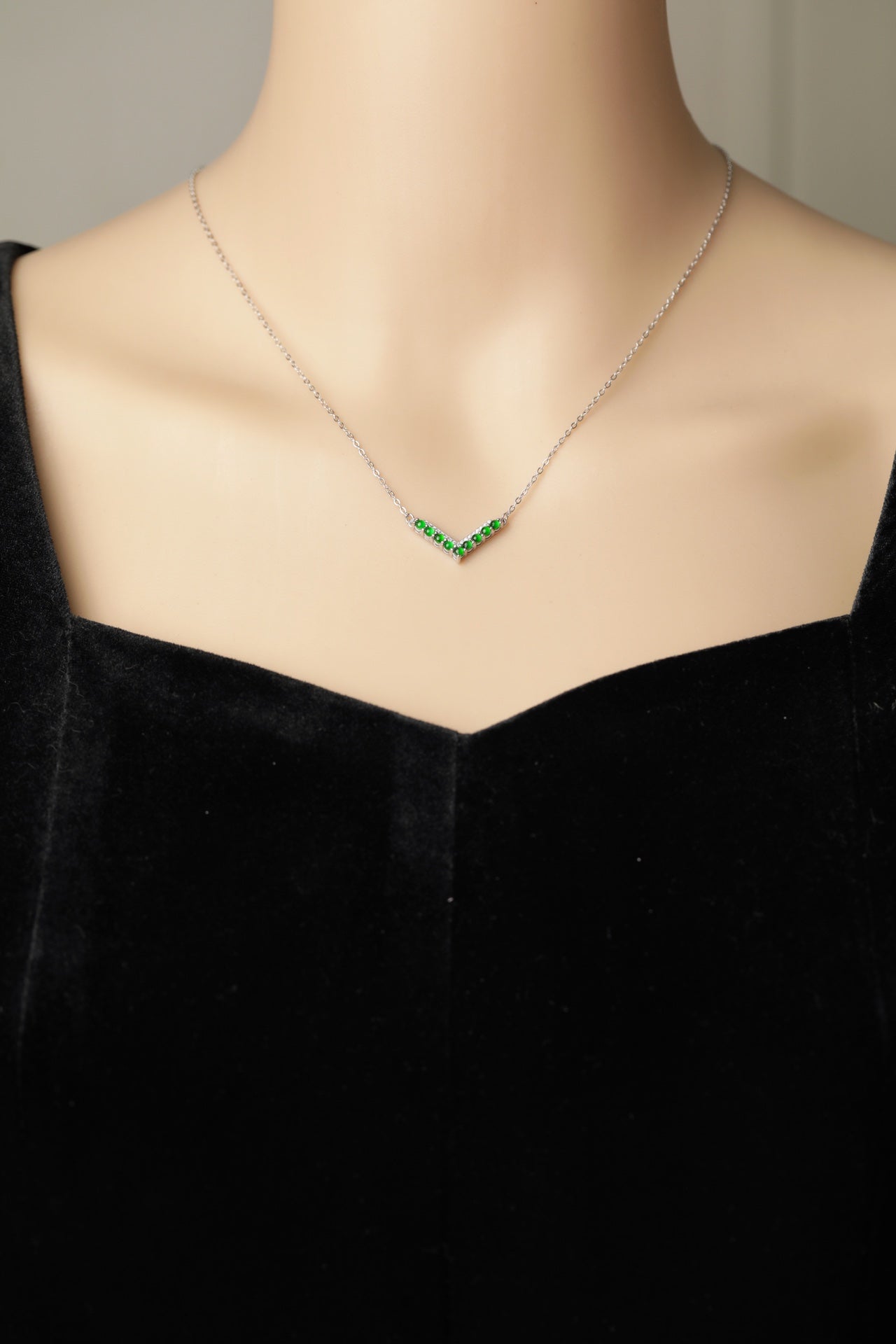 925 Silver "Smile" Jadeite Necklace (Overall dimensions: 530mm x 10.8mm x 3.1mm)