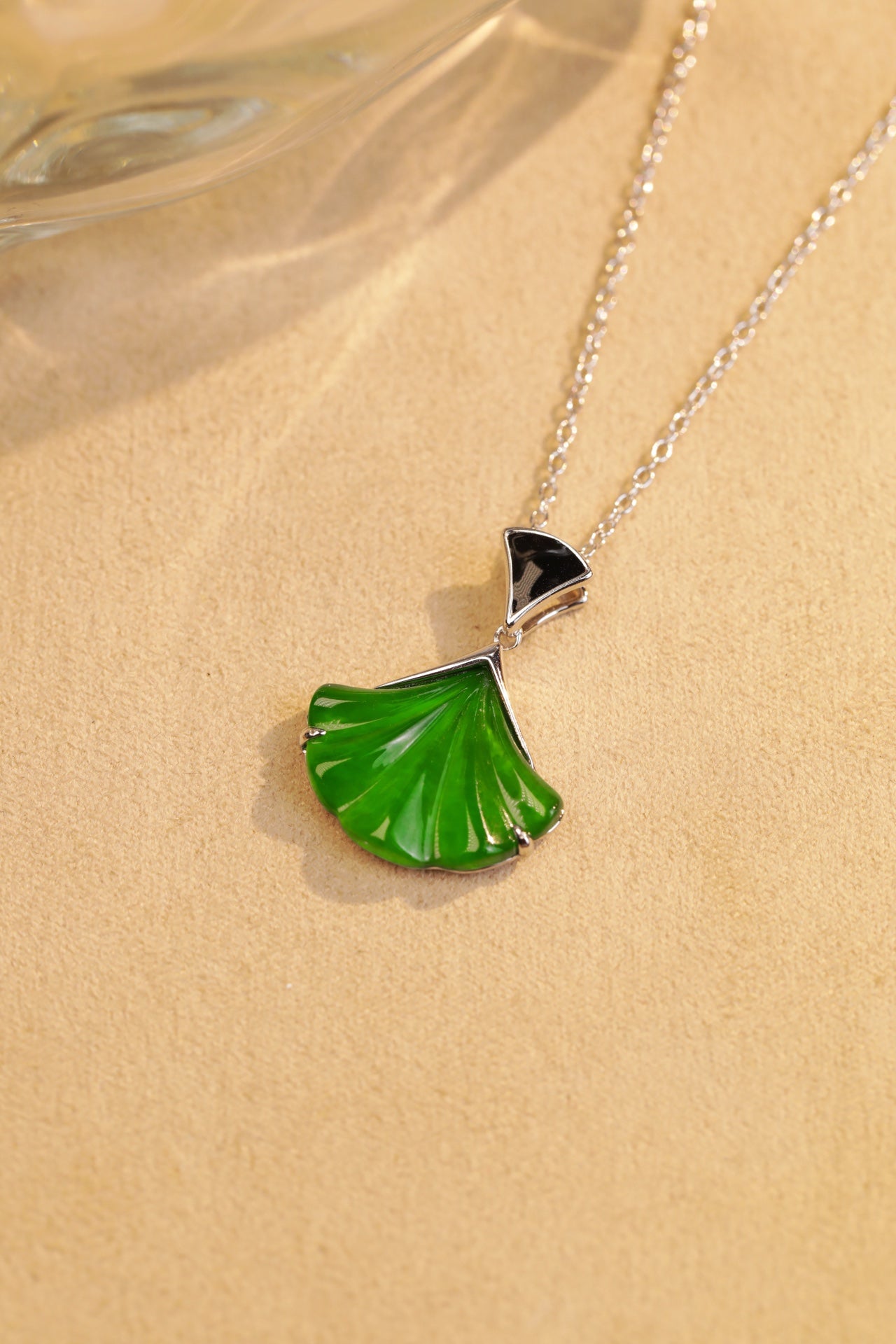 925 Silver "Ginkgo Charm" Jadeite Necklace (Overall dimensions: 480mm x 20mm x 4.5mm)