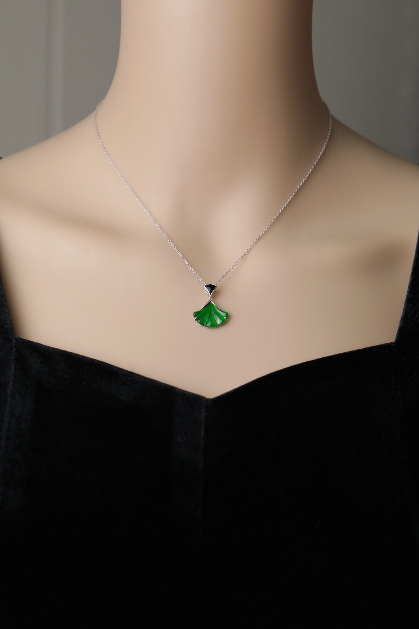 925 Silver "Ginkgo Charm" Jadeite Necklace (Overall dimensions: 480mm x 20mm x 4.5mm)