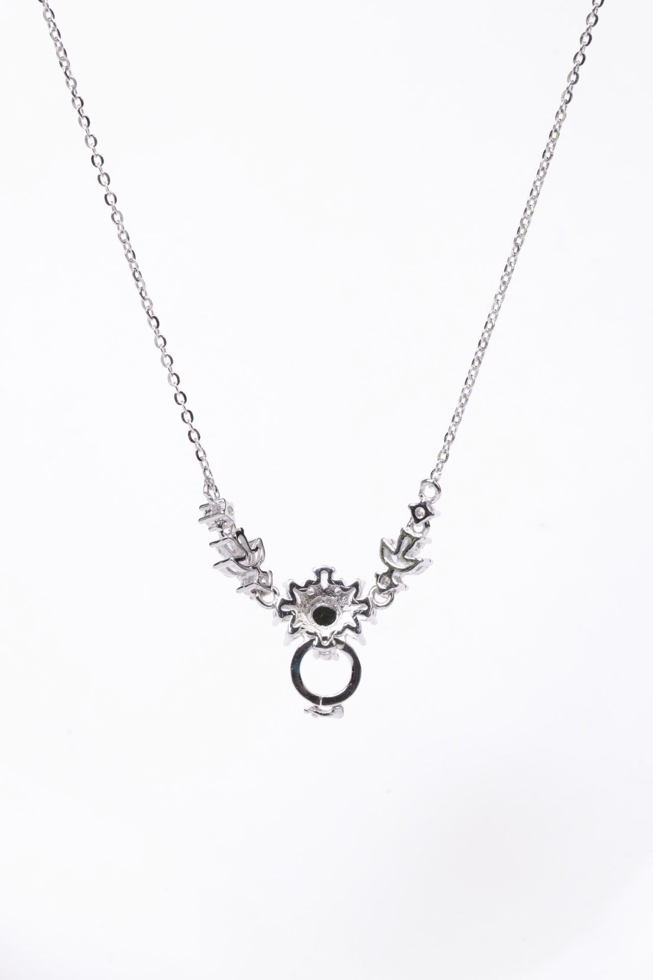 925 Silver and Jadeite Necklace (Oval Cabochon) – Overall Dimensions: 450mm x 14mm x 6.6mm