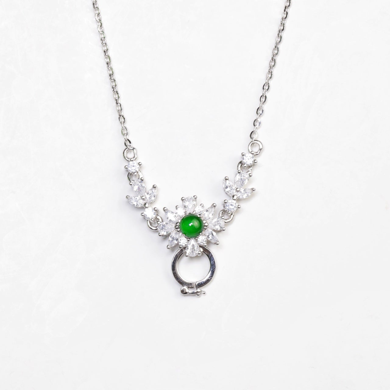 925 Silver and Jadeite Necklace (Oval Cabochon) – Overall Dimensions: 450mm x 14mm x 6.6mm