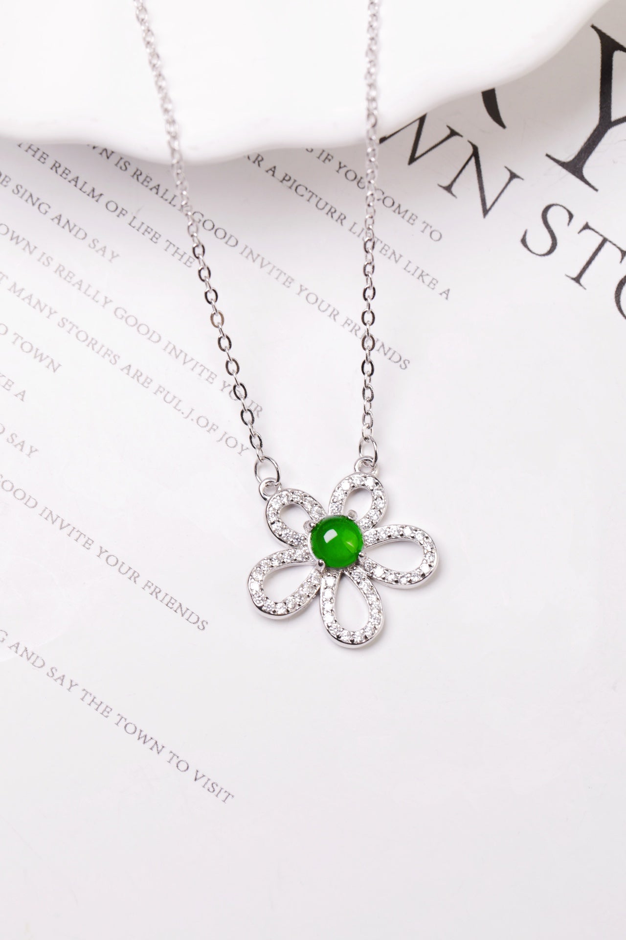925 Silver Openwork Floral Jadeite Necklace (Overall Dimensions: 470mm x 17.3mm x 4.1mm)