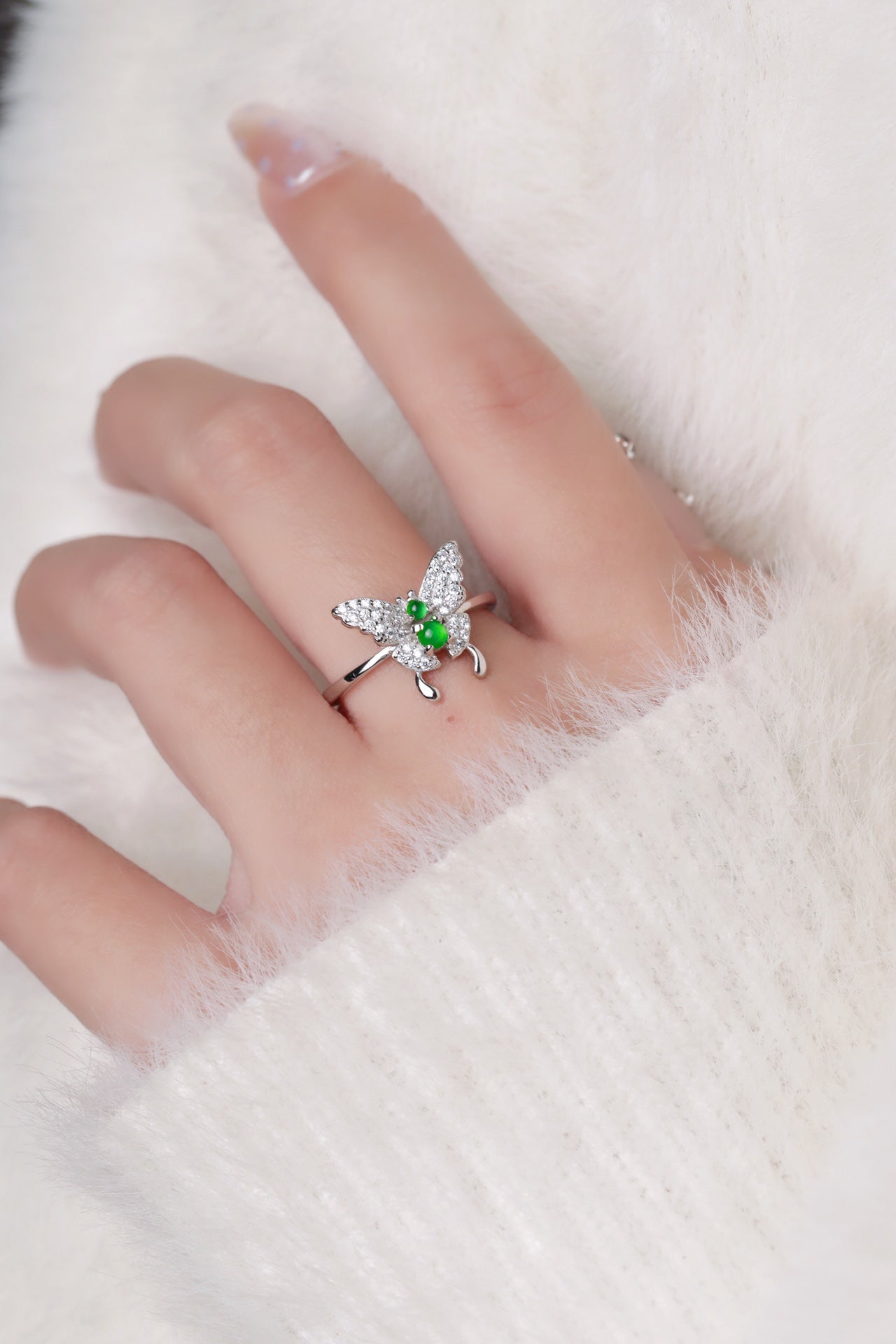 925 Silver Butterfly Jadeite Ring (Overall Dimensions: 13mm x 14mm x 3.9mm)