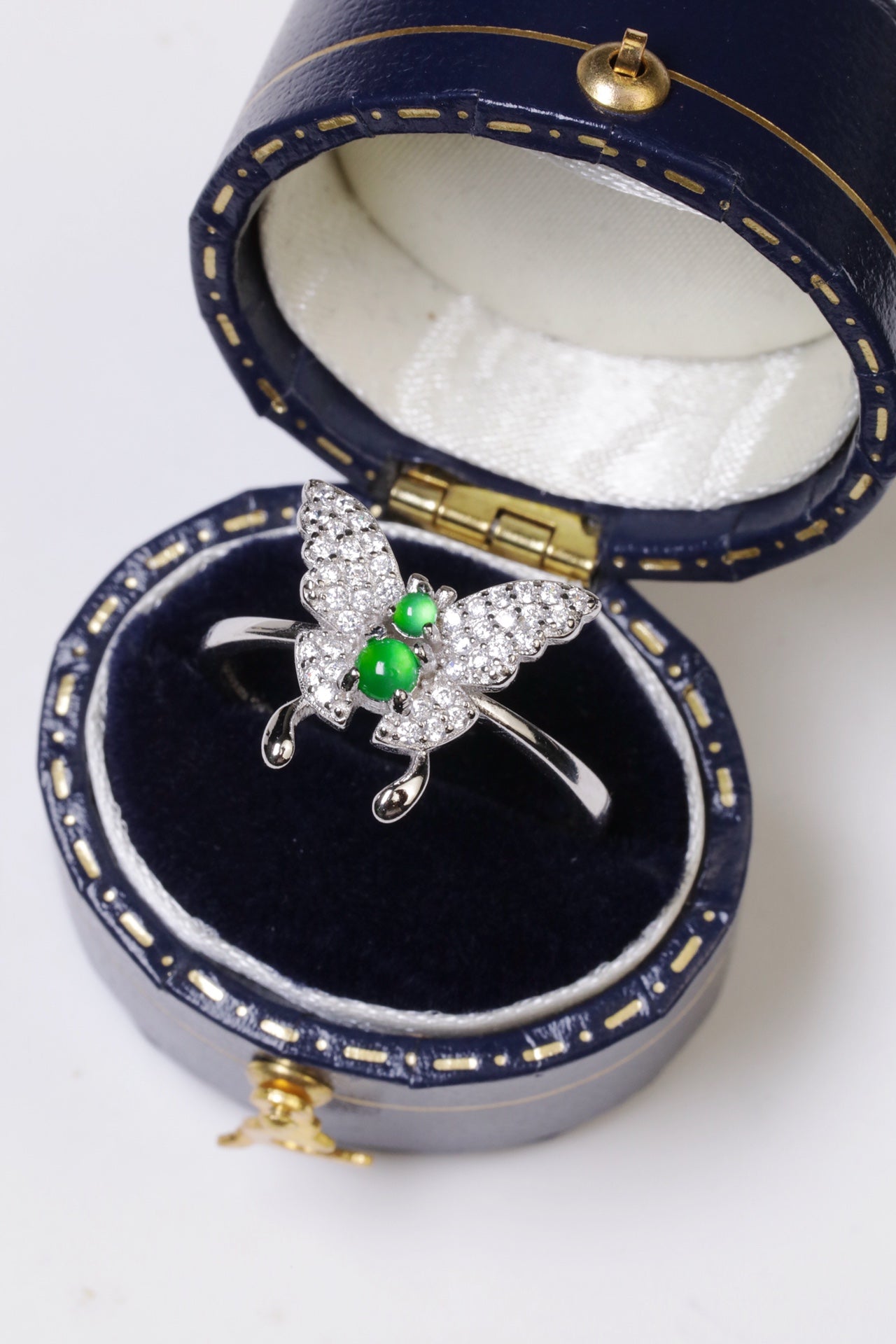 925 Silver Butterfly Jadeite Ring (Overall Dimensions: 13mm x 14mm x 3.9mm)