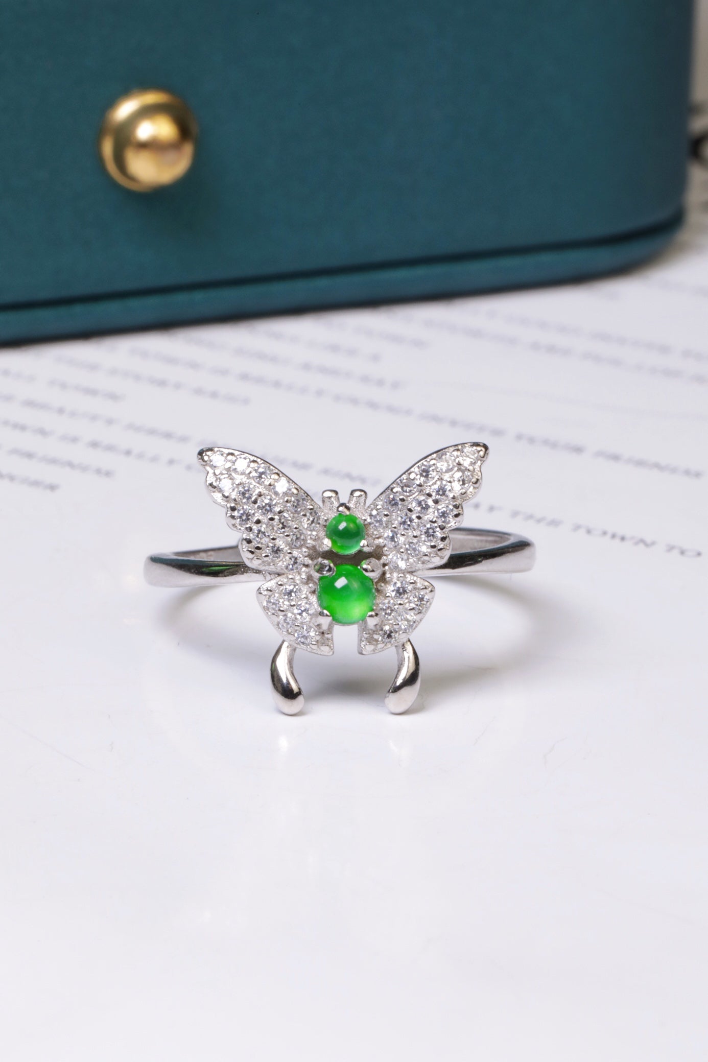 925 Silver Butterfly Jadeite Ring (Overall Dimensions: 13mm x 14mm x 3.9mm)