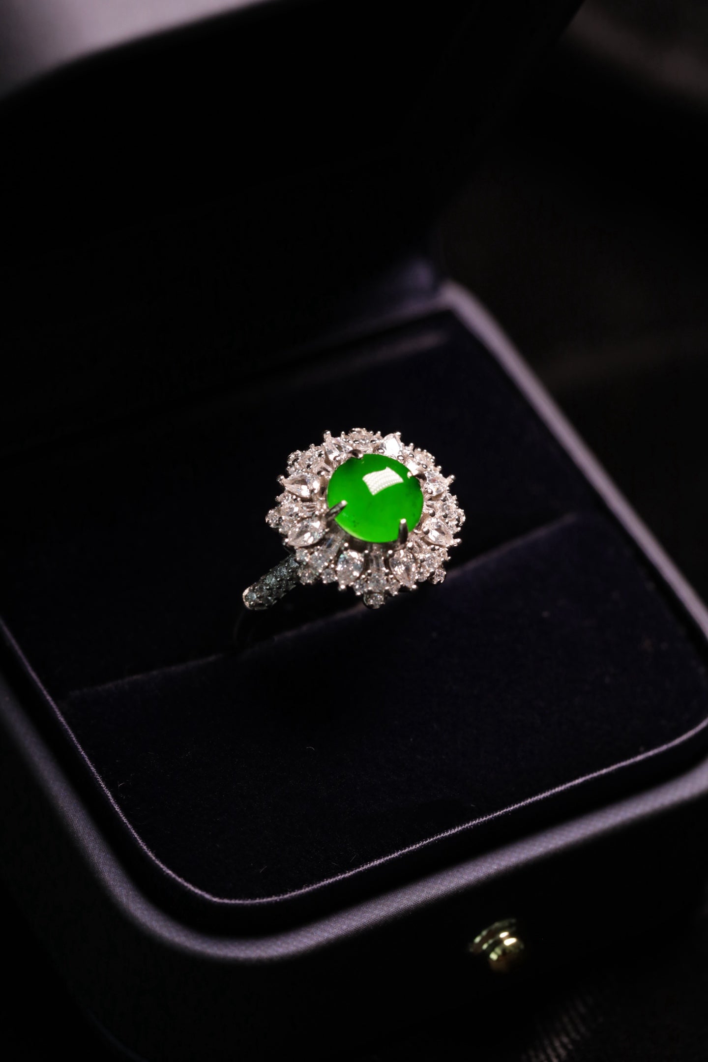 925 Silver Jadeite Ring with Oval Cabochon (Diamond-Accented Shank)
