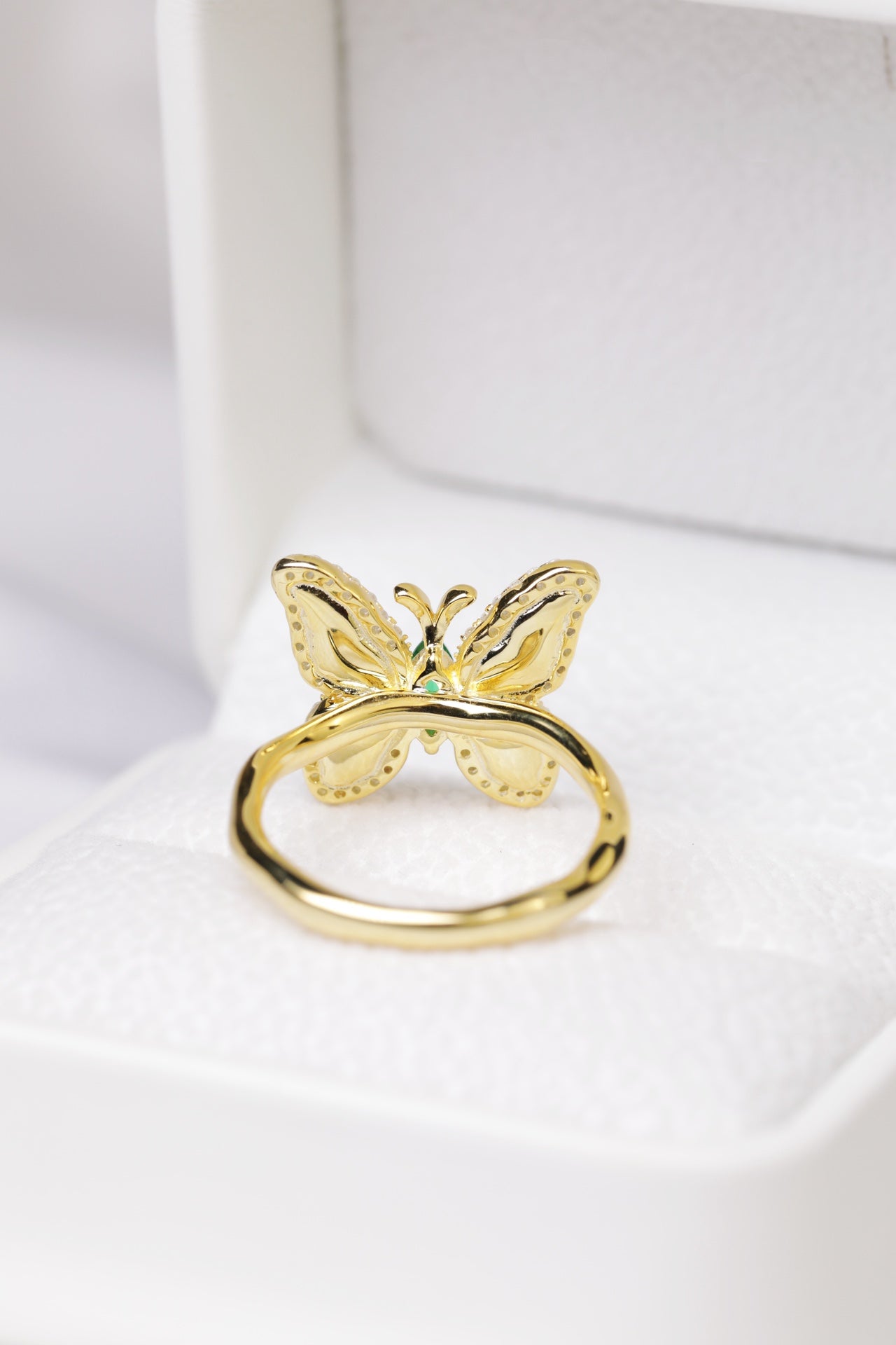 925 Silver Butterfly Jadeite Ring (Gold-tone); overall dimensions: 17.1mm x 14.2mm x 5.2mm.