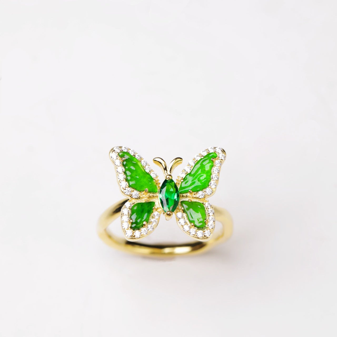 925 Silver Butterfly Jadeite Ring (Gold-tone); overall dimensions: 17.1mm x 14.2mm x 5.2mm.