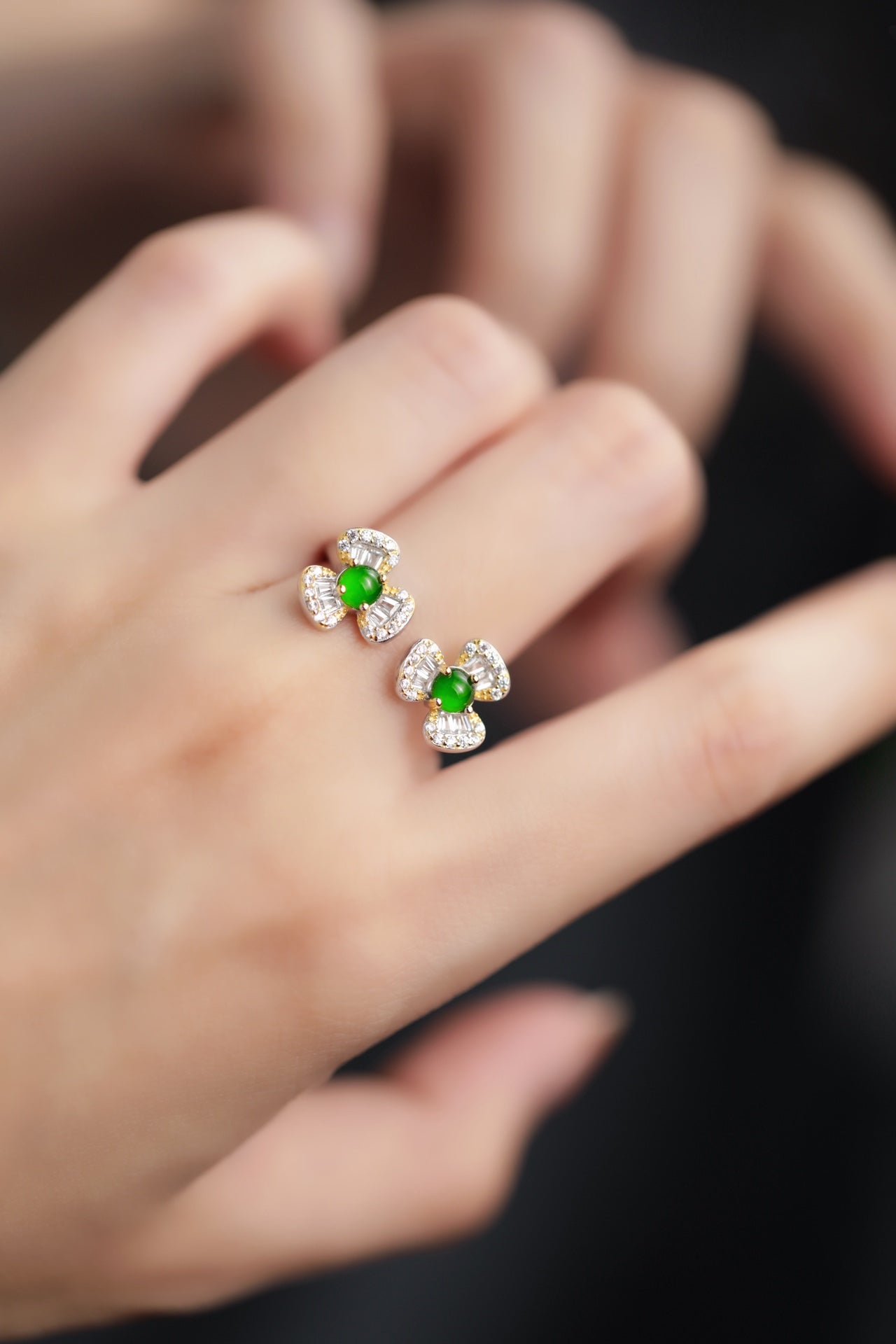 925 Silver "Twin Flower" Jadeite Ring (Overall dimensions: 19.8mm x 9.6mm x 4.5mm)