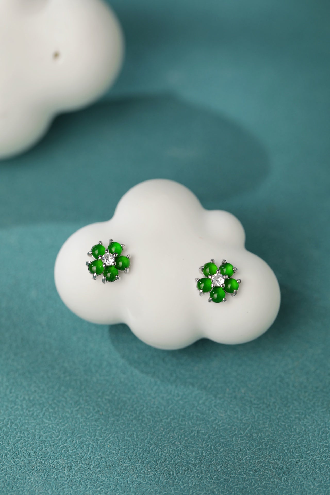 925 Silver Flower-Shaped Jadeite Earrings (Overall Dimensions: 9mm x 9mm x 3mm)