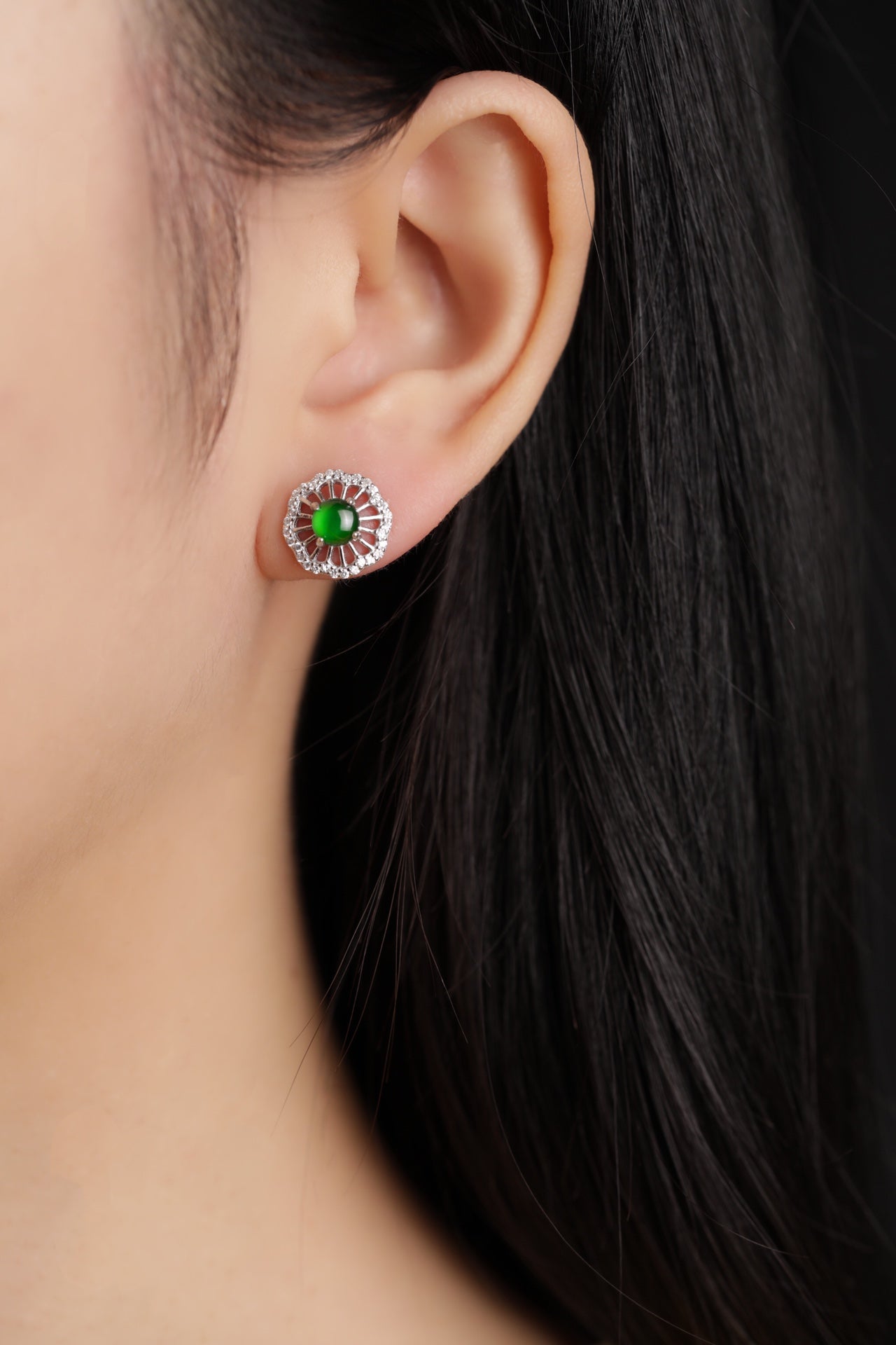 925 Silver Jadeite Stud Earrings (Oval Cabochon) – Overall Dimensions: 11mm x 11mm x 4mm