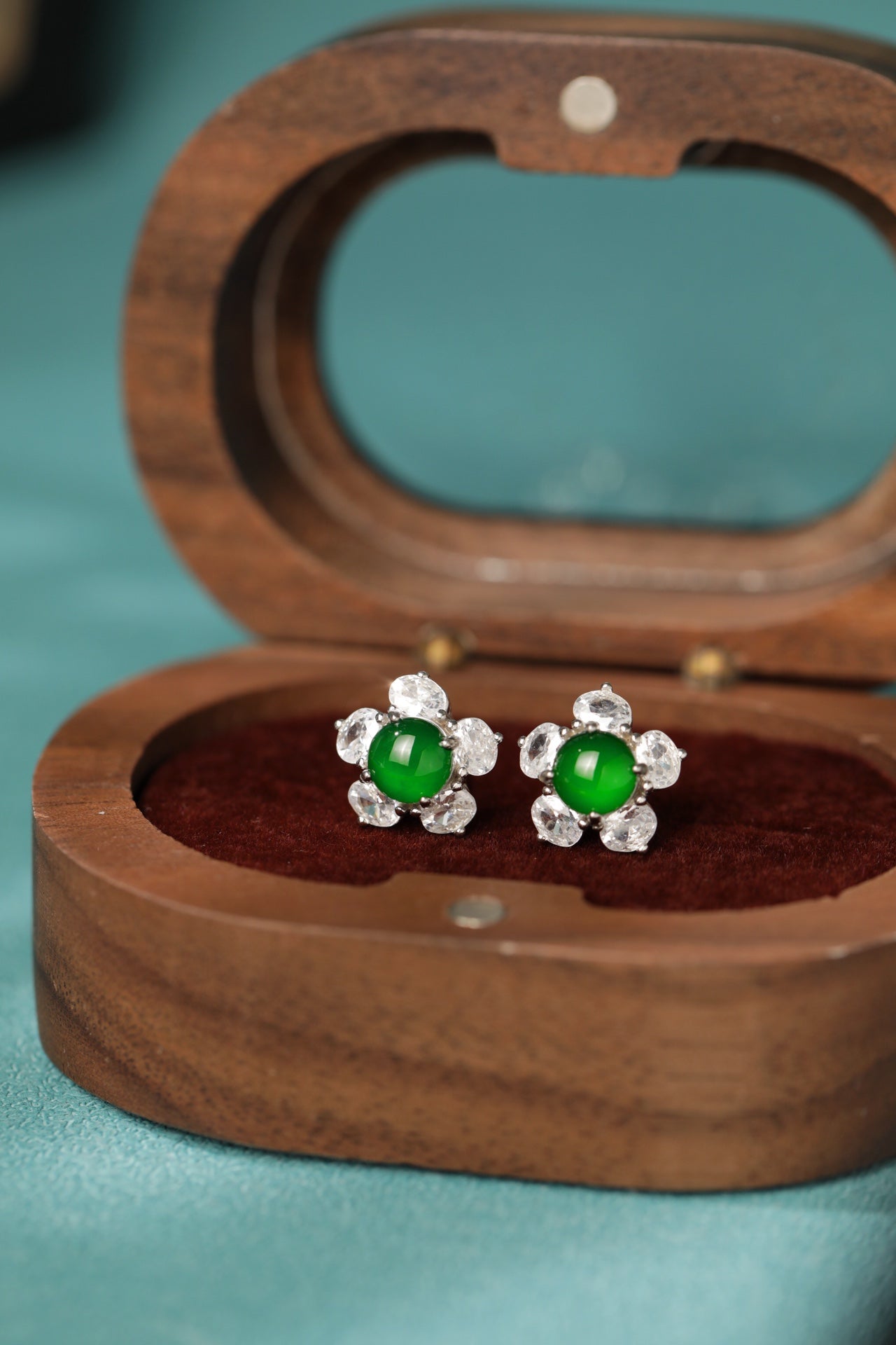 925 Silver Floral Jadeite Stud Earrings (Oval Cabochon) – Overall Dimensions: 11mm x 11mm x 6.8mm