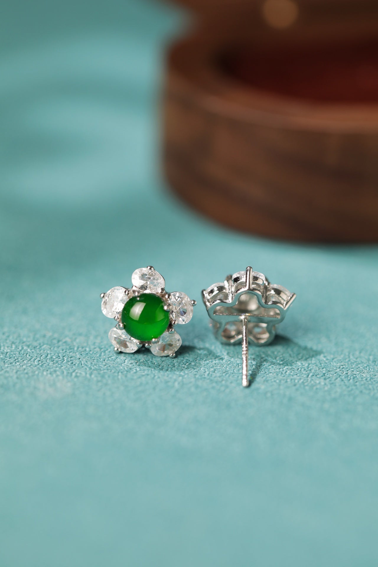 925 Silver Floral Jadeite Stud Earrings (Oval Cabochon) – Overall Dimensions: 11mm x 11mm x 6.8mm