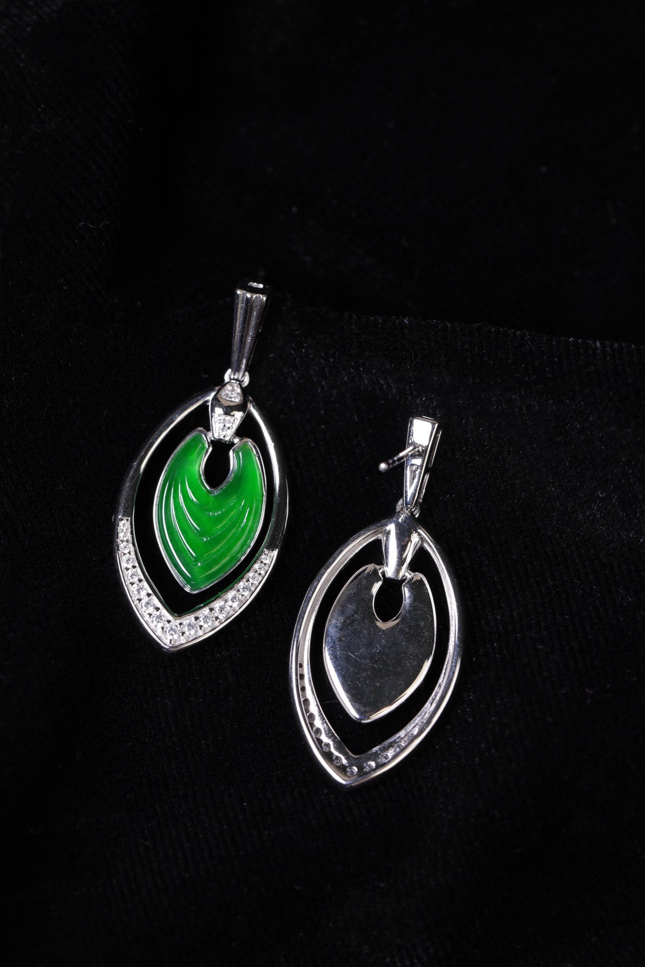 925 Silver "Jiguang" Phoenix Feather Jadeite Stud Earrings (Overall dimensions: 38mm x 16.8mm x 3.8mm)