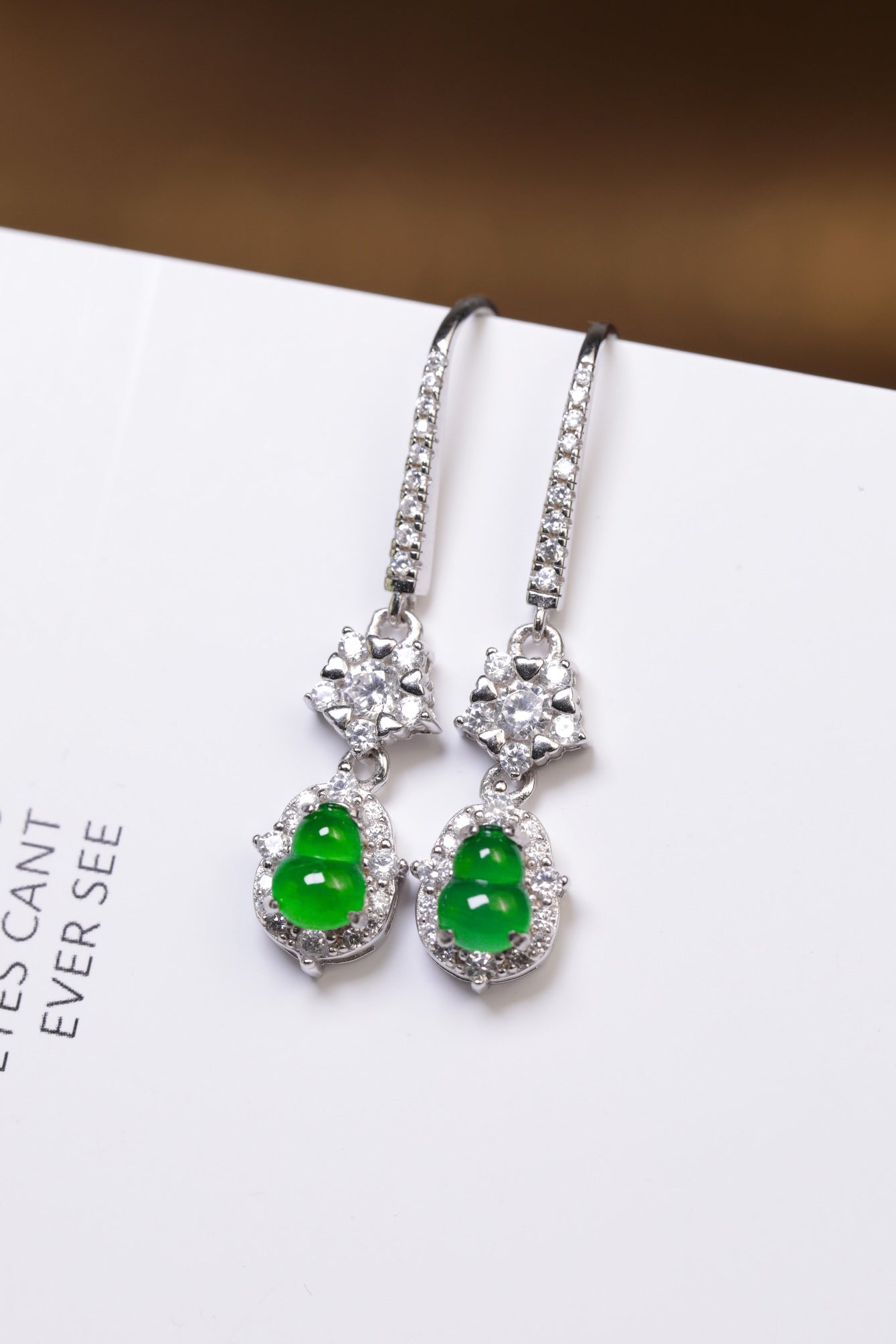 925 Silver Gourd Jadeite Earrings (Overall dimensions: 16.5mm x 7.5mm x 5mm)