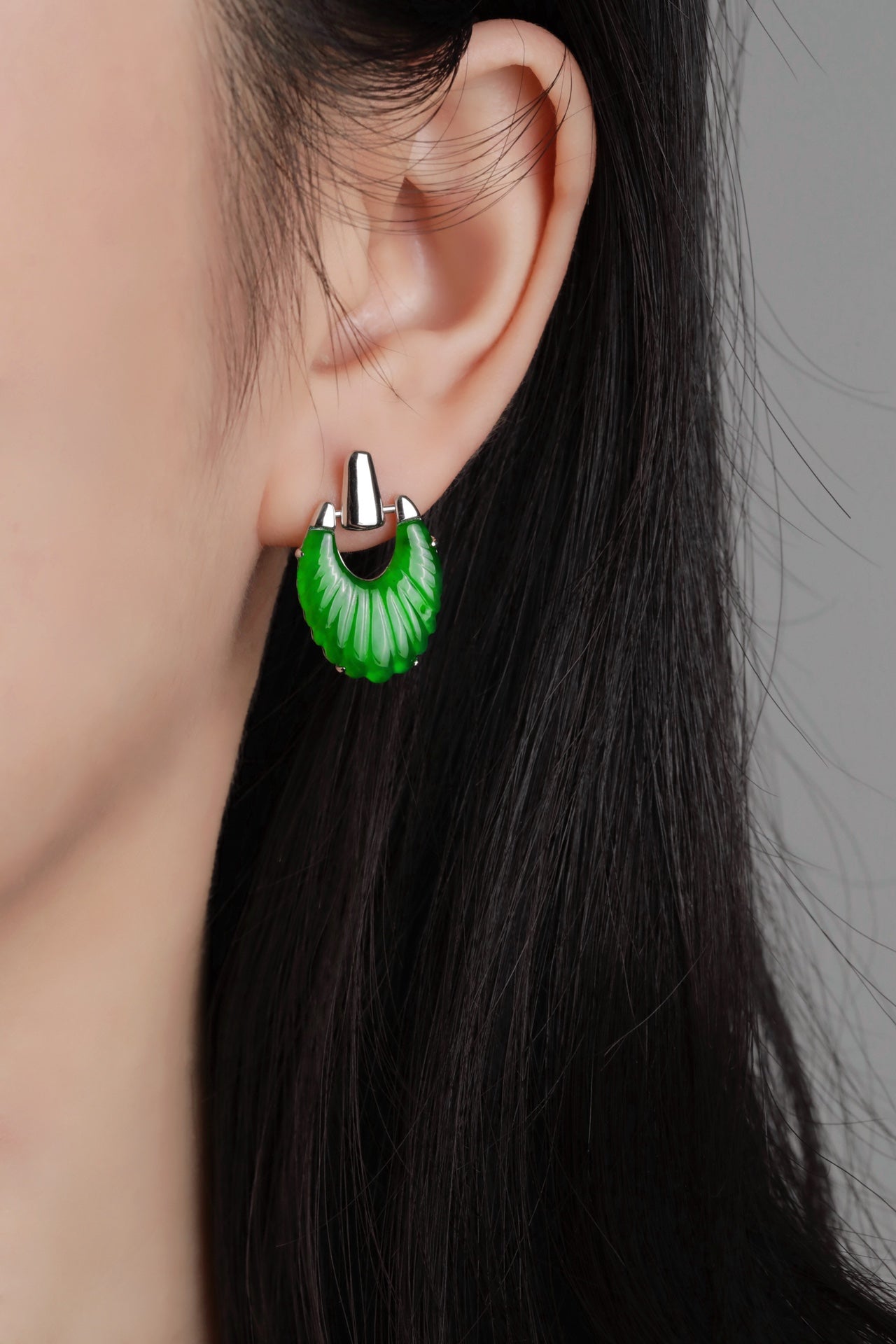 925 Silver "Feathered Garment" Jadeite Stud Earrings (Overall dimensions: 23.5mm x 15mm x 3mm)