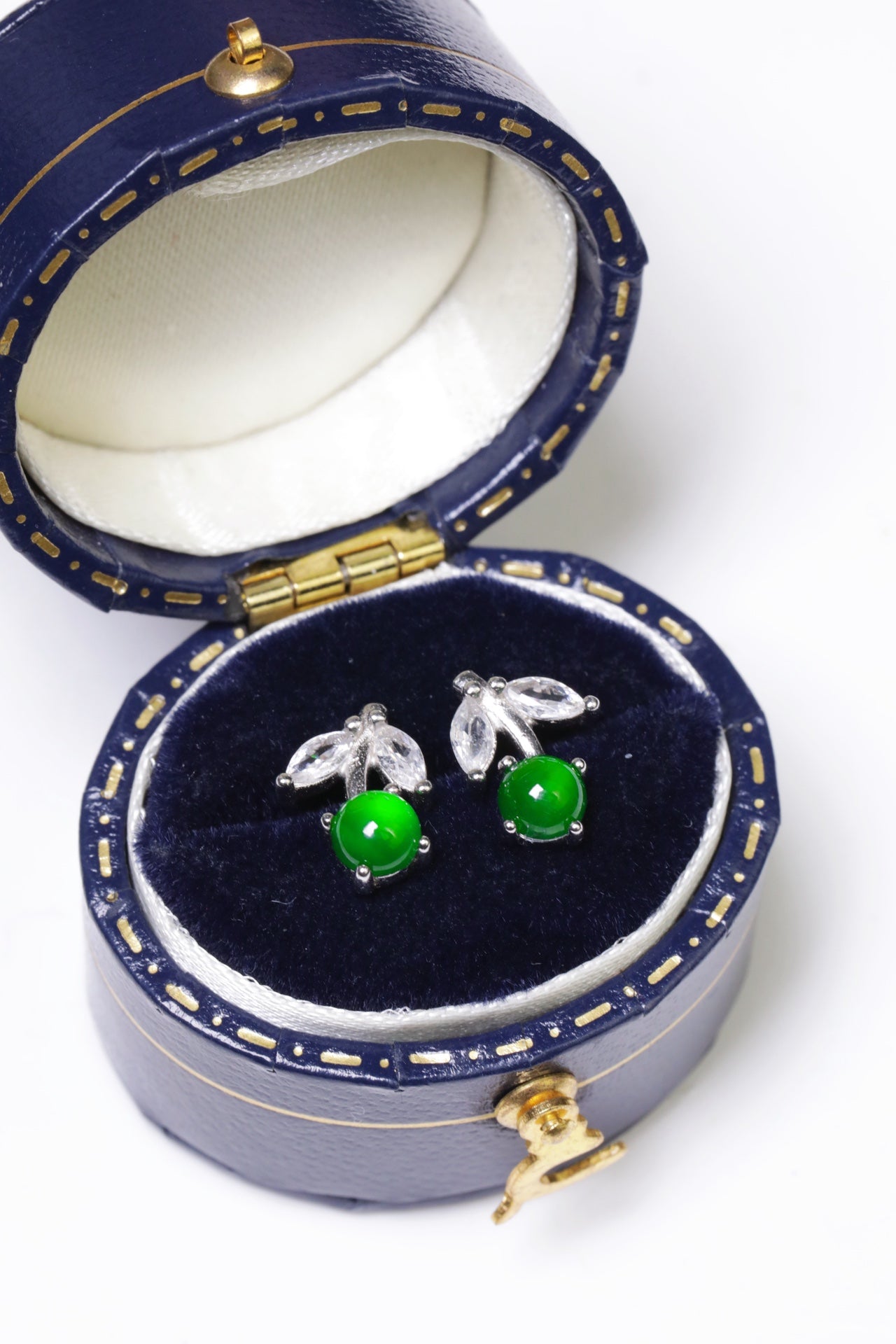 925 Silver Cherry Jadeite Stud Earrings (Overall Dimensions: 10.3mm x 7.2mm x 3mm)