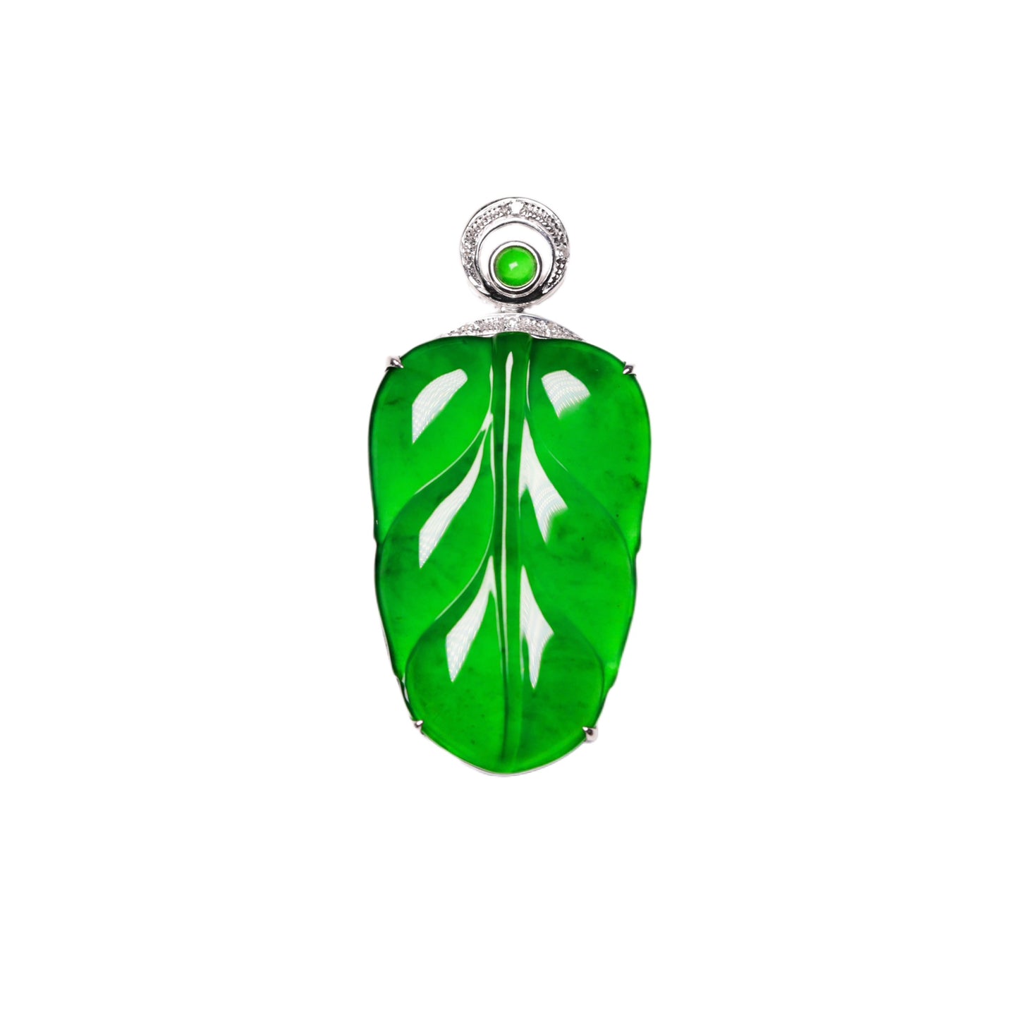 Exquisite Verdance Leaf Necklace Pendant (Overall dimensions: 33mm x 16.3mm x 6.2mm)