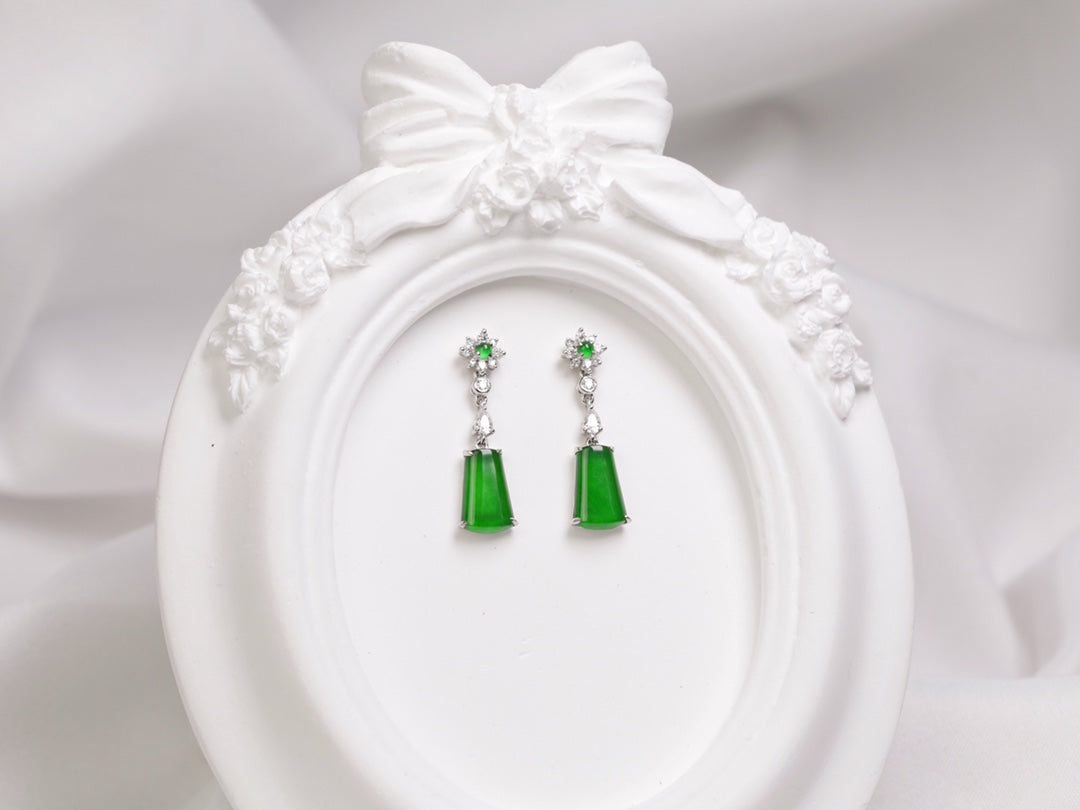 Exquisite Verdance Square-Pendant Earrings (Overall dimensions: 23mm x 7mm x 3mm)