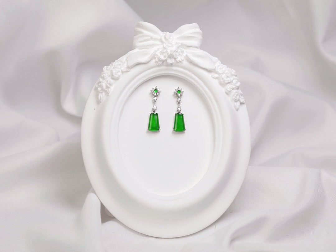 Exquisite Verdance Square-Pendant Earrings (Overall dimensions: 23mm x 7mm x 3mm)