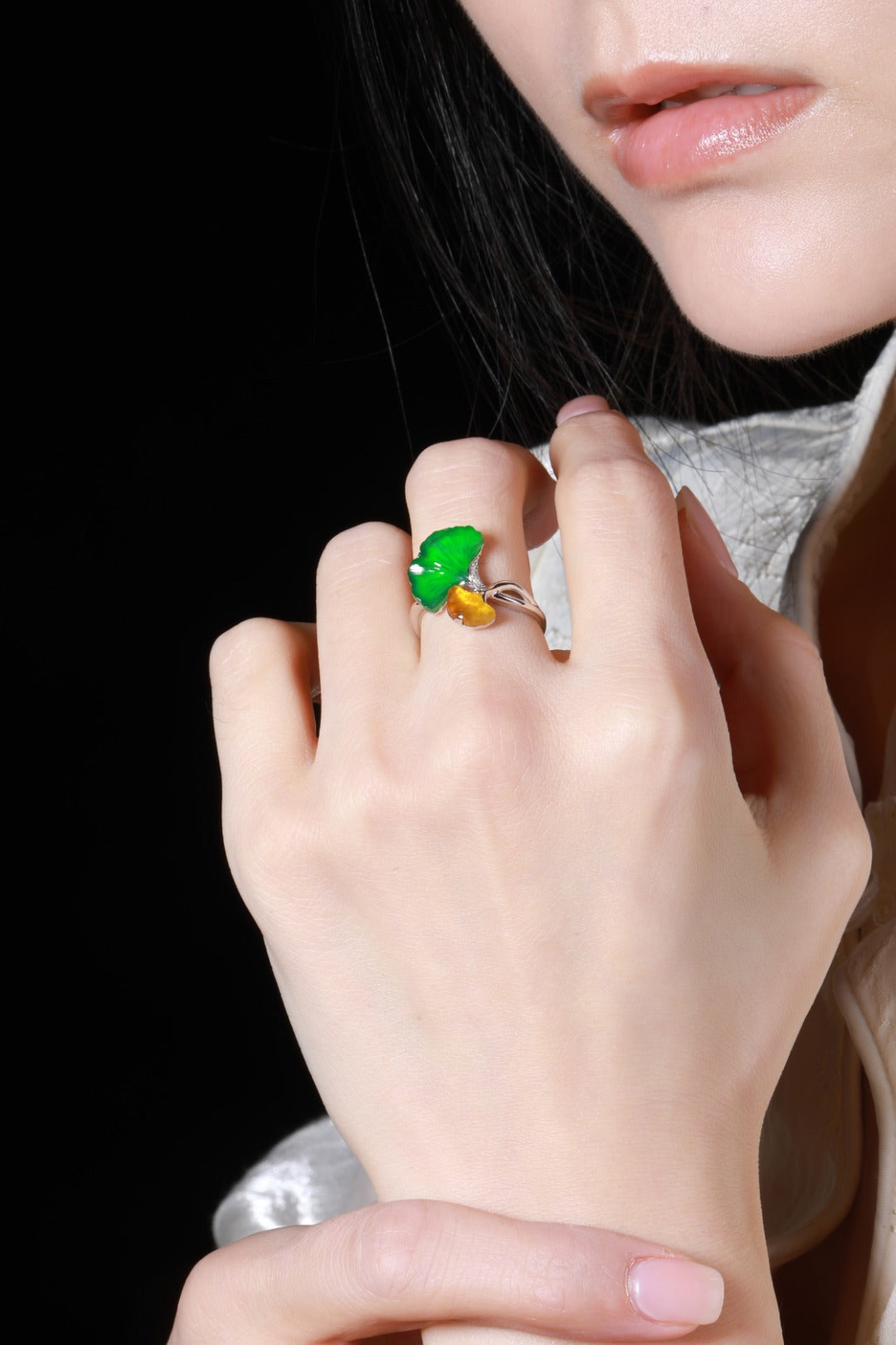 "Three Lifetimes luck of Apricots" Ginkgo Leaf Jadeite Ring (Overall dimensions: 16.8mm x 11.8mm x 4.8mm)