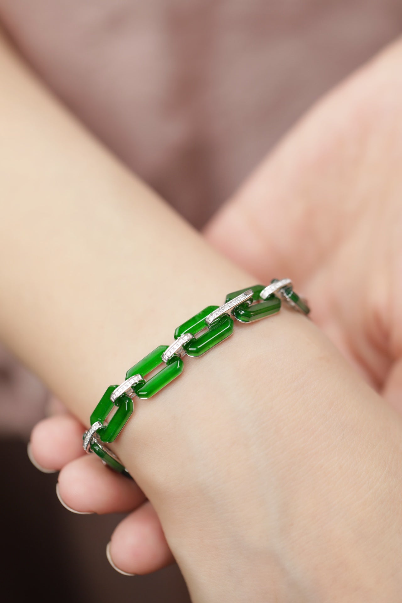 Exquisite Verdance Square-Link Bracelet (Overall dimensions: 180mm x 8mm x 4.7mm)
