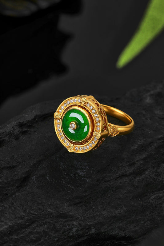 Quintessence of the East Pure Gold and Jade "Peace Buckle" Ring (Net Gold Weight: 11.657g)