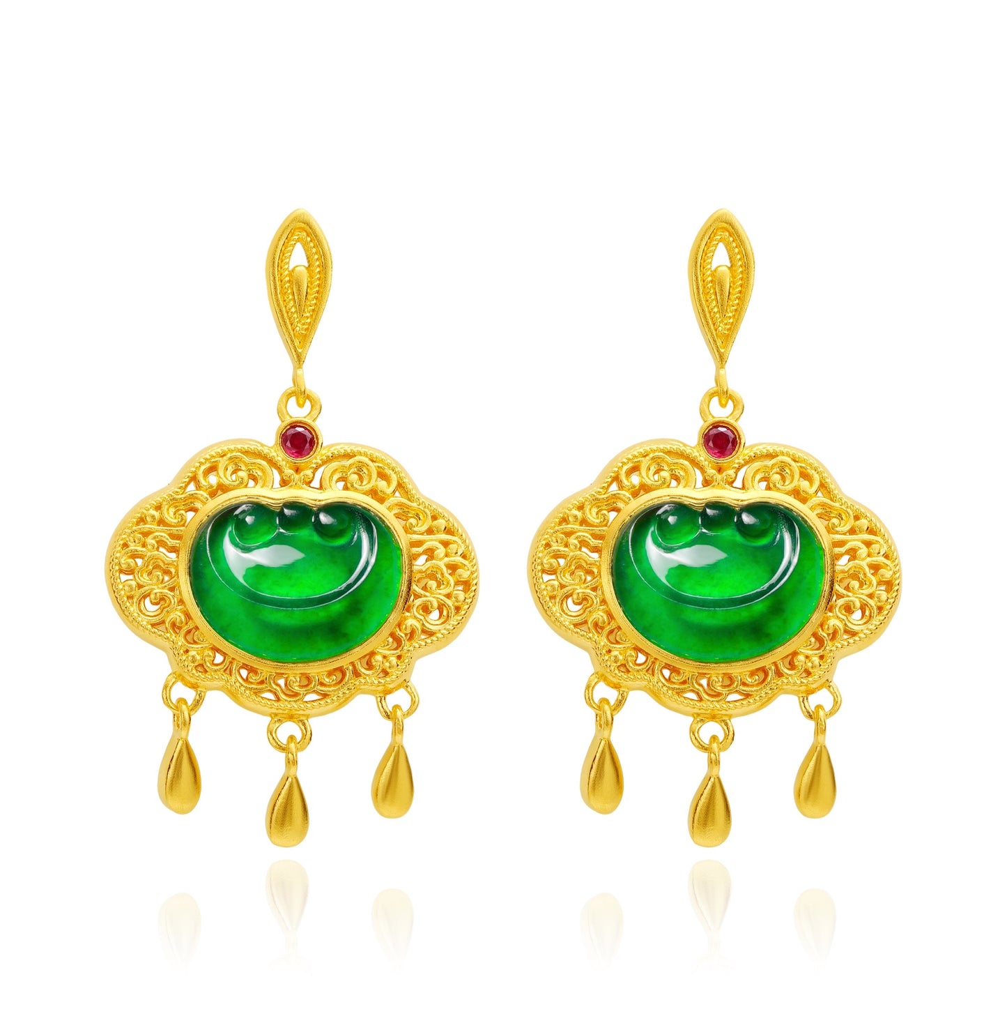 "Quintessence of the East" Pure Gold and Jade *Ruyi* Stud Earrings (Net gold weight: 8.486g)