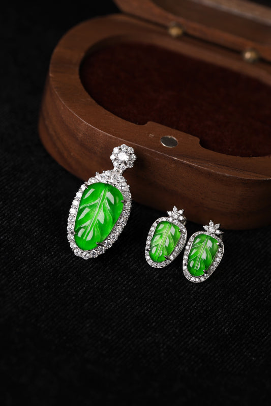 925 Silver Leaf-Shaped Jadeite Pendant and Ear Stud Set
