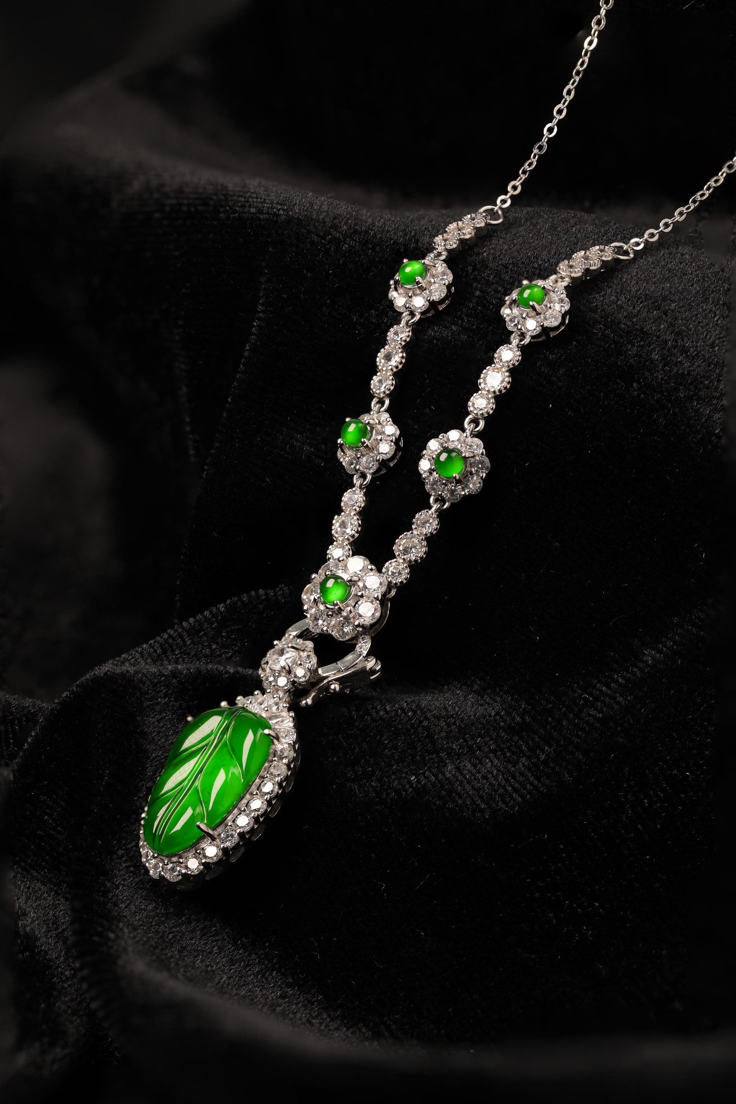 925 Silver and Jadeite Leaf Necklace Set