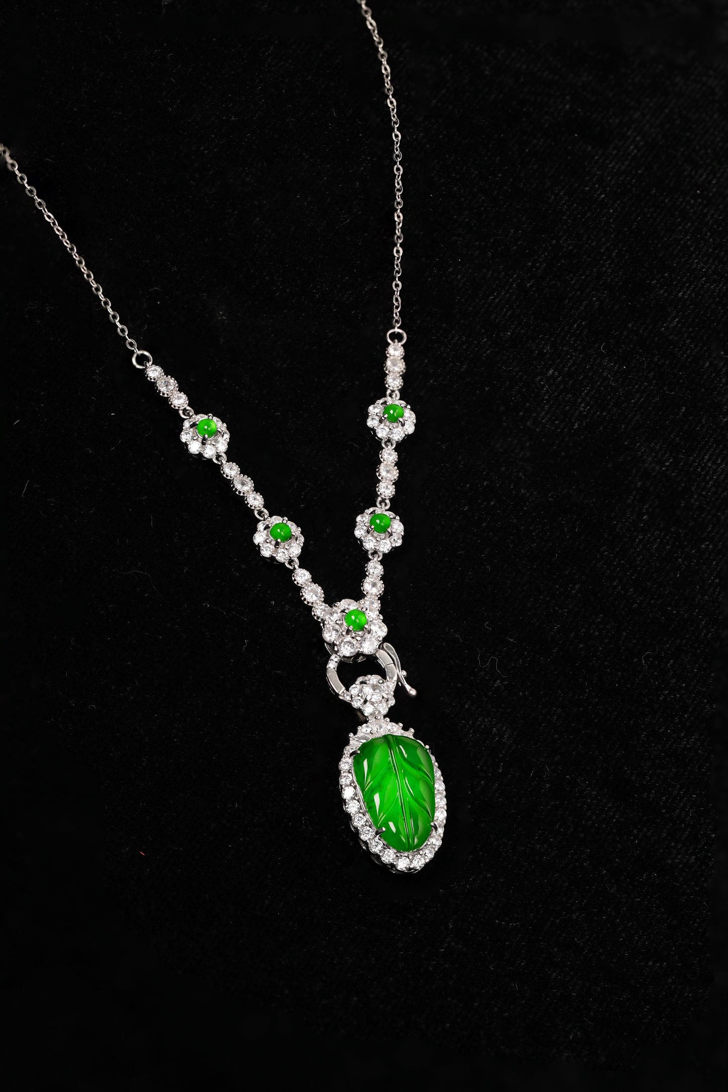 925 Silver and Jadeite Leaf Necklace Set